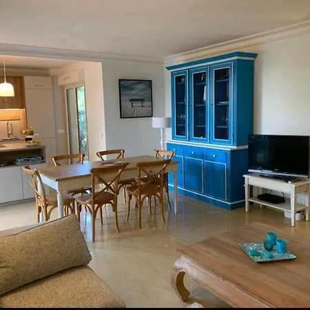 T4 3chambres, Jardin, Piscine Chauffee Proche De La شقة